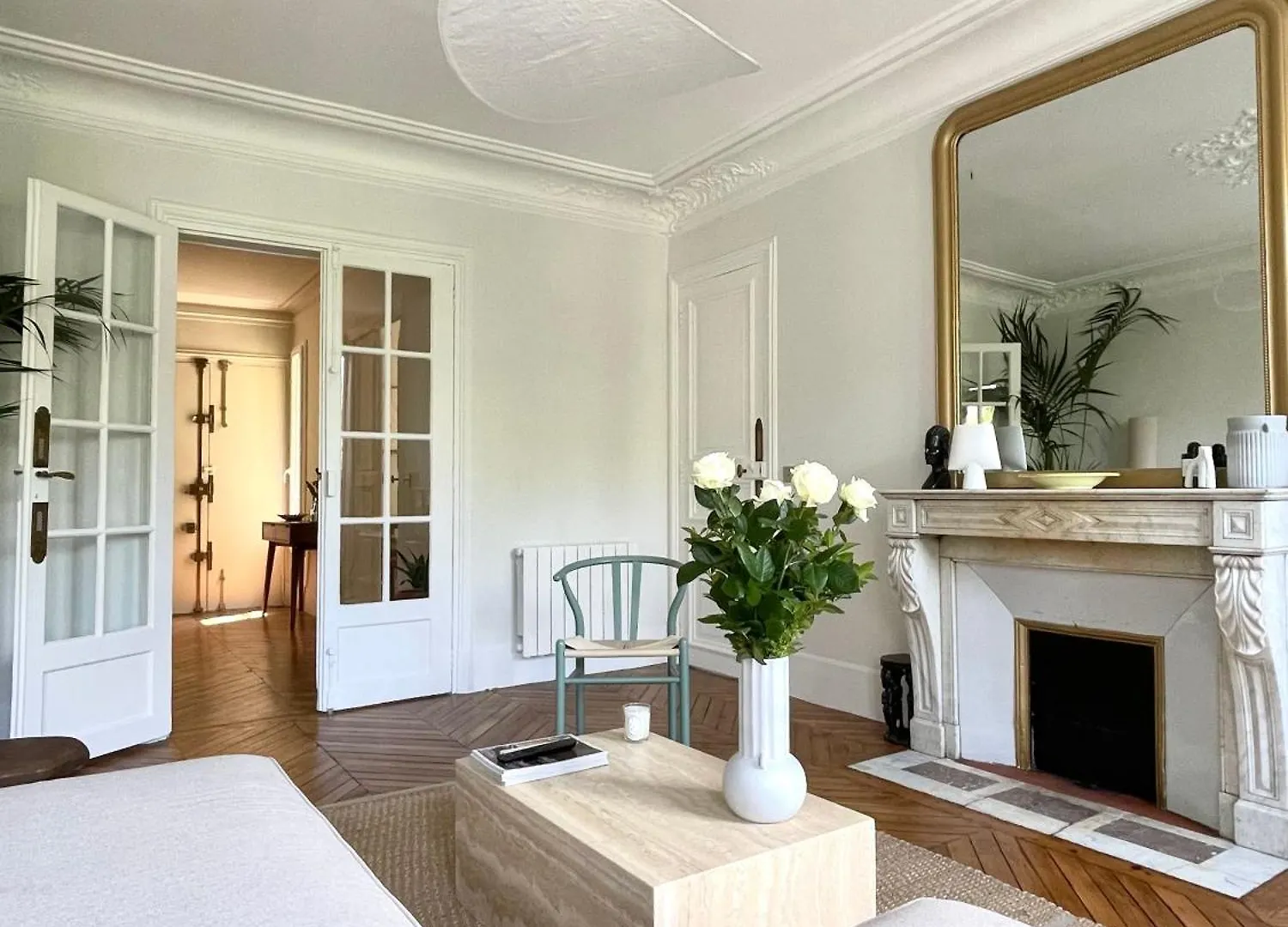 2 Bedroom Stylish Apartment Central Paris 0*,  Frankrike
