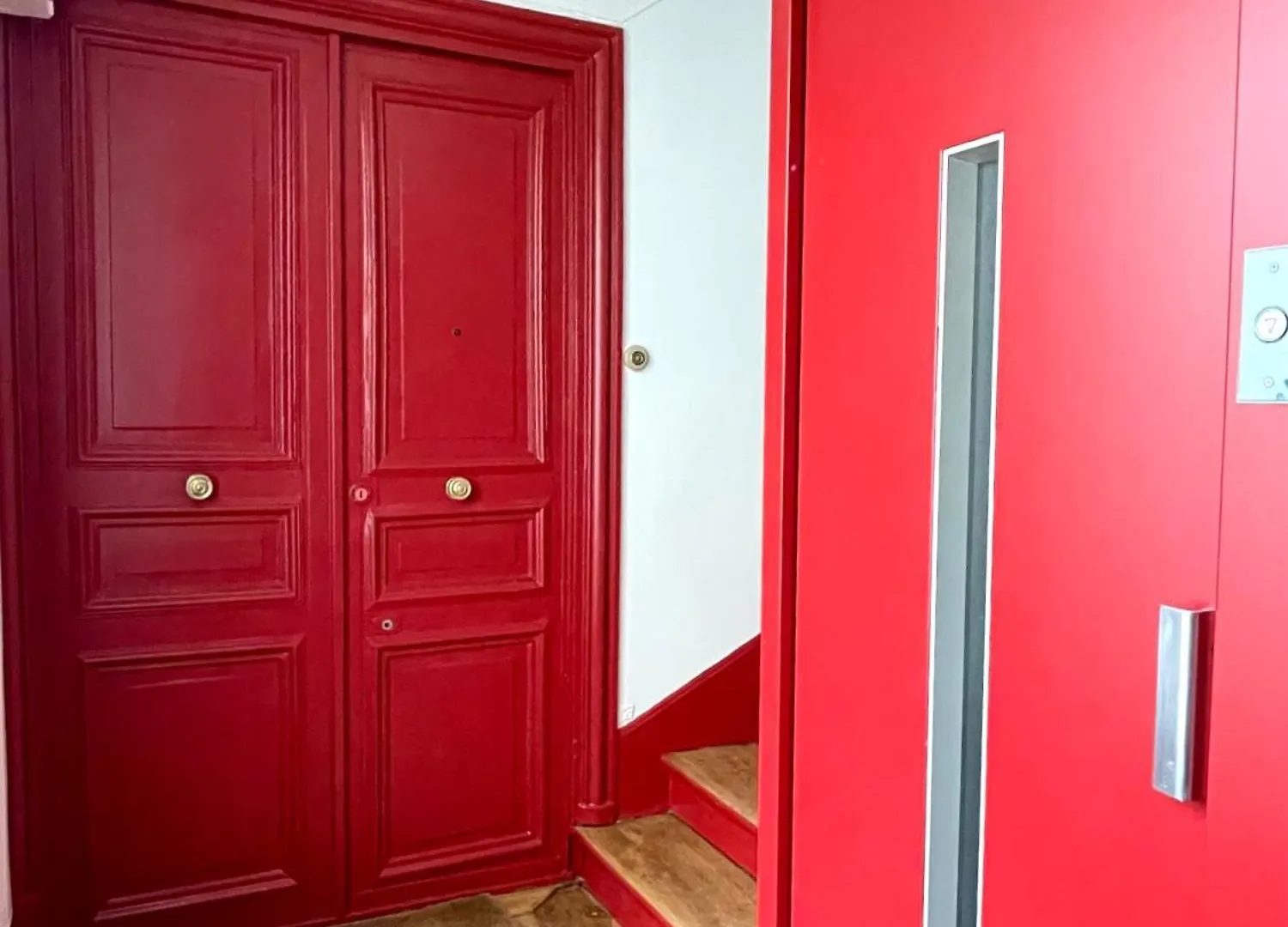 2 Bedroom Stylish Apartment Central Paris